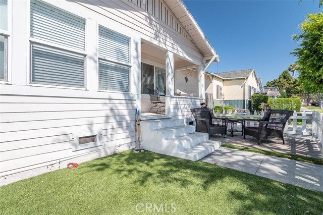 418 Gertruda Avenue, Redondo Beach, California 90277, ,Residential Income,Sold,Gertruda,SB18197044