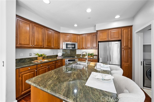 2 Bed Home for Sale in Hawthorne, California