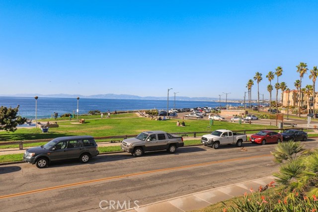 201 Calle Miramar, Redondo Beach, California 90277, 2 Bedrooms Bedrooms, ,2 BathroomsBathrooms,Residential,Sold,Calle Miramar,SB21013107