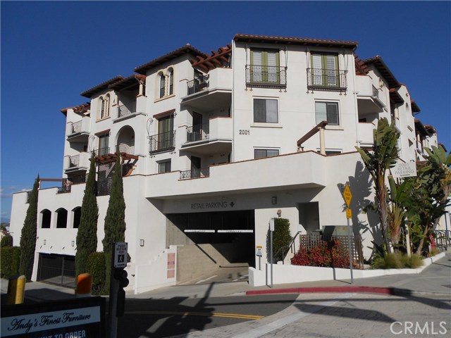 2001 Artesia Boulevard, Redondo Beach, California 90278, 1 Bedroom Bedrooms, ,Residential,Sold,Artesia,SB19032443