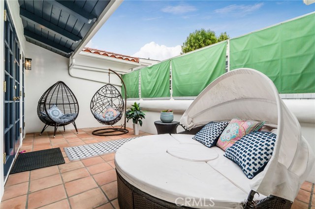 Upstairs Patio Lounge