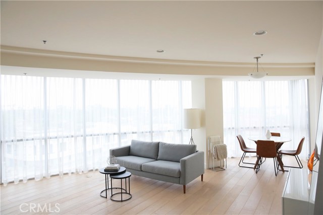 2 Bed Home for Sale in Los Angeles, California