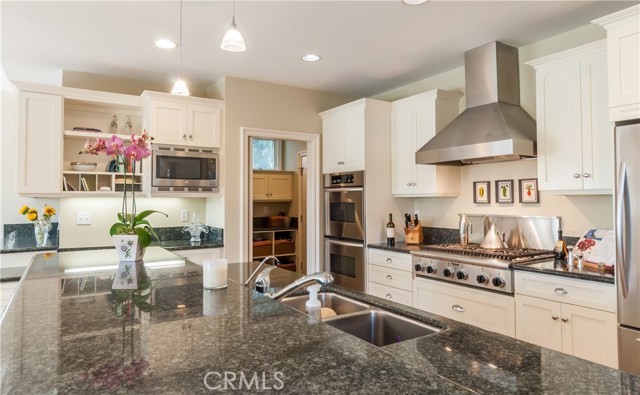 1613 Chestnut, Manhattan Beach, California 90266, 5 Bedrooms Bedrooms, ,3 BathroomsBathrooms,Residential,Sold,Chestnut,SB17091218
