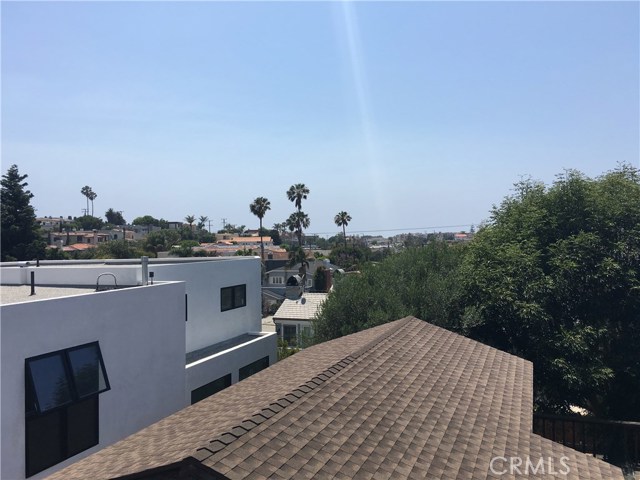 2105 Agnes Road, Manhattan Beach, California 90266, 3 Bedrooms Bedrooms, ,2 BathroomsBathrooms,Residential,Sold,Agnes,SB17019136