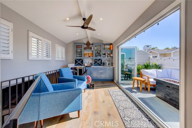 1109 Valley Drive, Hermosa Beach, California 90254, 2 Bedrooms Bedrooms, ,2 BathroomsBathrooms,Residential,Sold,Valley,SB19219365