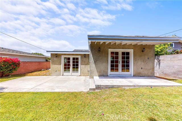 2408 Robinson Street, Redondo Beach, California 90278, 3 Bedrooms Bedrooms, ,2 BathroomsBathrooms,Residential,Sold,Robinson,PV21108449