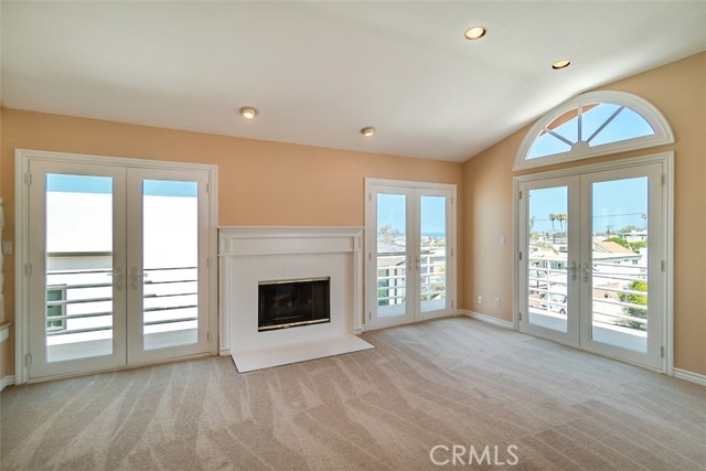 840 18th Street, Hermosa Beach, California 90254, 4 Bedrooms Bedrooms, ,3 BathroomsBathrooms,Residential,Sold,18th,SB18139144