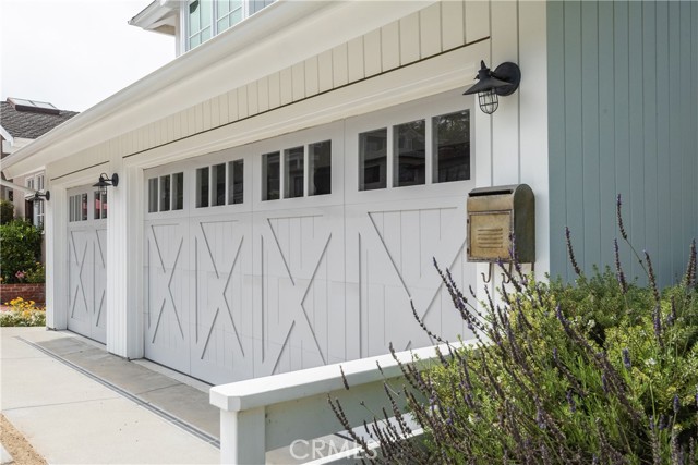 933 9th Street, Manhattan Beach, California 90266, 4 Bedrooms Bedrooms, ,2 BathroomsBathrooms,Residential,Sold,9th,SB21112500