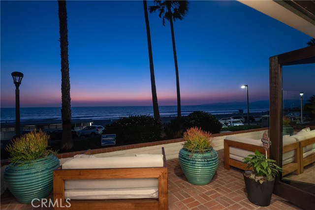 4216 The Strand, Manhattan Beach, California 90266, 5 Bedrooms Bedrooms, ,6 BathroomsBathrooms,Residential,Sold,The Strand,SB20211856