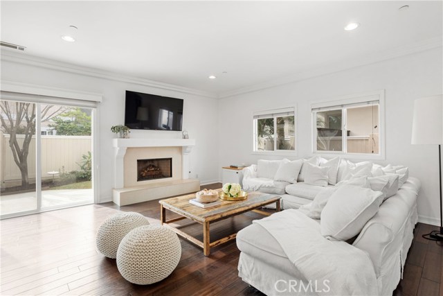 Attractive fireplace and hearth