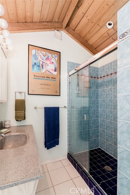 2111 Blossom Lane, Redondo Beach, California 90278, 2 Bedrooms Bedrooms, ,Residential,Sold,Blossom,SB19056683