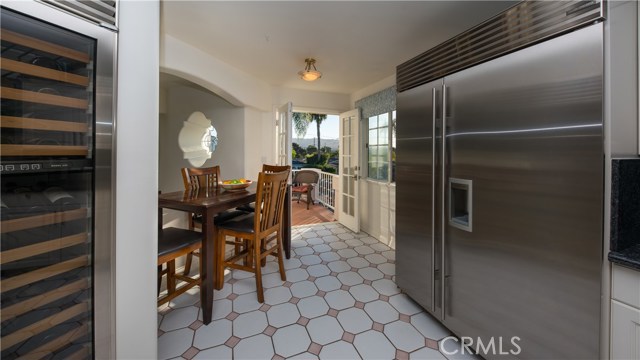 1021 Avenue D, Redondo Beach, California 90277, 4 Bedrooms Bedrooms, ,2 BathroomsBathrooms,Residential,Sold,Avenue D,SB21005310