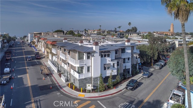 757 Manhattan Beach Boulevard, Manhattan Beach, California 90266, 2 Bedrooms Bedrooms, ,2 BathroomsBathrooms,Residential,Sold,Manhattan Beach,SB18013607