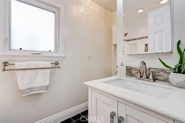 1705 Van Horne Lane, Redondo Beach, California 90278, 3 Bedrooms Bedrooms, ,1 BathroomBathrooms,Residential,Sold,Van Horne,SB20201829