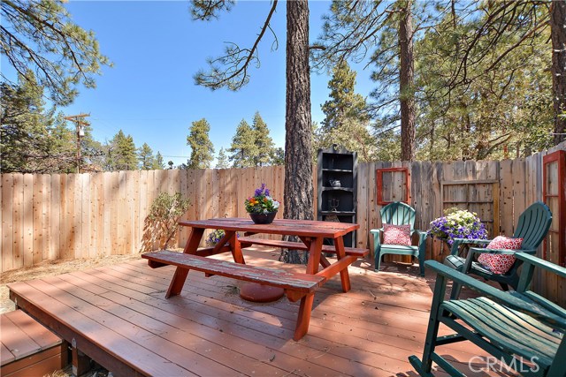 Lovely newer decking and plenty of shade for a summer picnic!