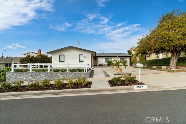 6953 Purple Ridge Drive, Rancho Palos Verdes, California 90275, 4 Bedrooms Bedrooms, ,2 BathroomsBathrooms,Residential,Sold,Purple Ridge,SB21004198