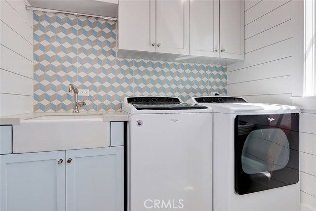 304 3rd Street, Manhattan Beach, California 90266, 4 Bedrooms Bedrooms, ,3 BathroomsBathrooms,Residential,Sold,3rd,SB19234721