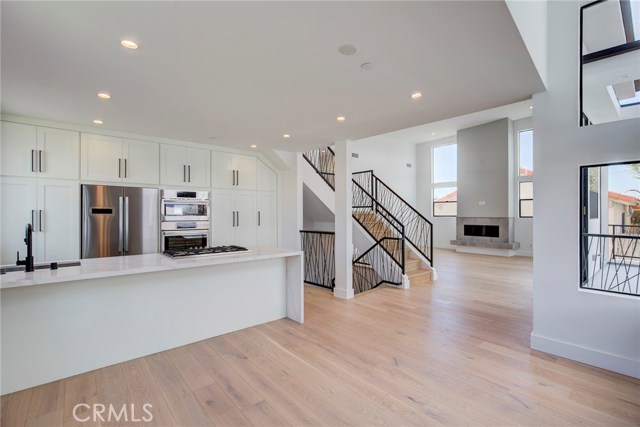 2004 Grant Avenue, Redondo Beach, California 90278, 4 Bedrooms Bedrooms, ,5 BathroomsBathrooms,Residential,Sold,Grant,PV19040673