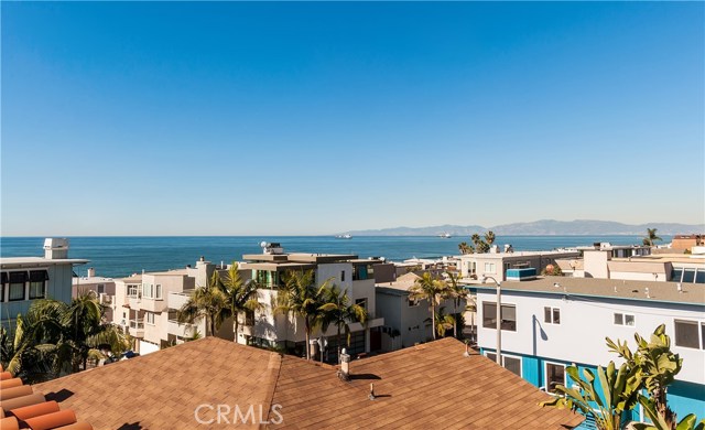 2215 Bayview Drive, Manhattan Beach, California 90266, 4 Bedrooms Bedrooms, ,3 BathroomsBathrooms,Residential,Sold,Bayview,SB20132281