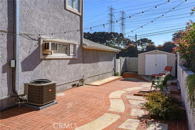 501 Green Lane, Redondo Beach, California 90278, 4 Bedrooms Bedrooms, ,2 BathroomsBathrooms,Residential,Sold,Green Lane,SB20035611