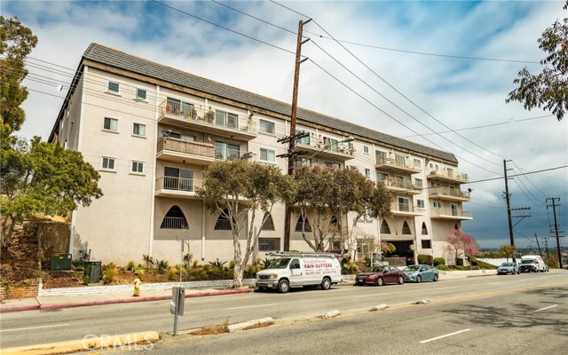 1108 Camino Real, Redondo Beach, California 90277, 2 Bedrooms Bedrooms, ,Residential,Sold,Camino Real,PV21086843 1108 Camino Real, Redondo Beach, California 90277, 2 Bedrooms Bedrooms, ,Residential,Sold,Camino Real,PV21086843