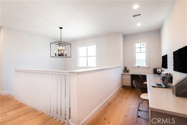 1900 Lynngrove Drive, Manhattan Beach, California 90266, 5 Bedrooms Bedrooms, ,2 BathroomsBathrooms,Residential,Sold,Lynngrove,SB19050815