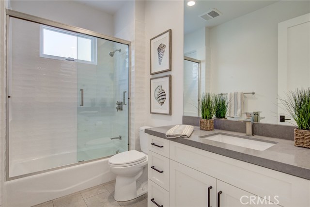 1037 2nd Street, Hermosa Beach, California 90254, 4 Bedrooms Bedrooms, ,3 BathroomsBathrooms,Residential,Sold,2nd,SB19264836