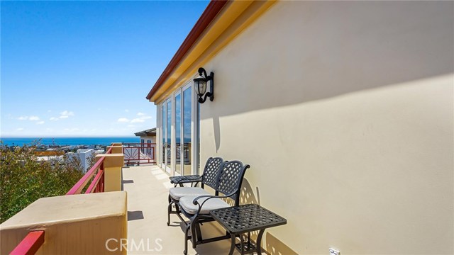 Ocean view off the family room/living room deck.