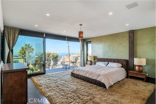 3316 Hermosa Avenue, Hermosa Beach, California 90254, 5 Bedrooms Bedrooms, ,7 BathroomsBathrooms,Residential,Sold,Hermosa,SB19272487