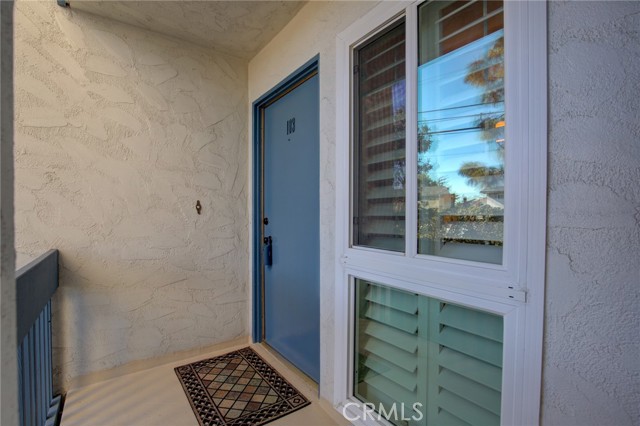 631 Prospect Avenue, Redondo Beach, California 90277, 2 Bedrooms Bedrooms, ,2 BathroomsBathrooms,Residential,Sold,Prospect,SB21042569