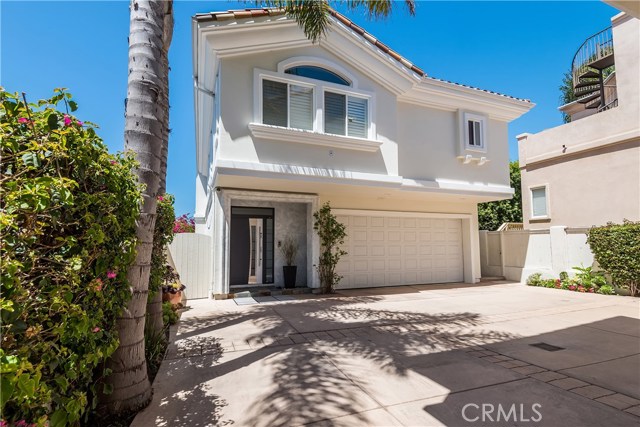 205 Helberta Avenue, Redondo Beach, California 90277, 4 Bedrooms Bedrooms, ,3 BathroomsBathrooms,Residential,Sold,Helberta,SB18113990