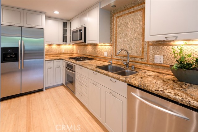 13 Lafayette Court, Manhattan Beach, California 90266, 3 Bedrooms Bedrooms, ,2 BathroomsBathrooms,Residential,Sold,Lafayette,SB19239576 13 Lafayette Court, Manhattan Beach, California 90266, 3 Bedrooms Bedrooms, ,2 BathroomsBathrooms,Residential,Sold,Lafayette,SB19239576