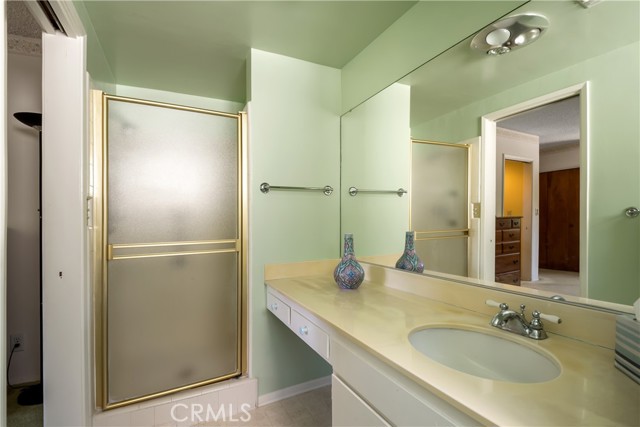 3204 Maple Avenue, Manhattan Beach, California 90266, 4 Bedrooms Bedrooms, ,1 BathroomBathrooms,Residential,Sold,Maple,SB21073679