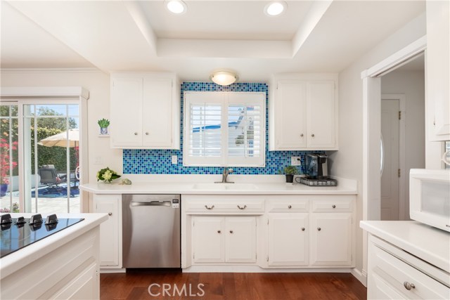 443 Prospect Avenue, Redondo Beach, California 90277, 5 Bedrooms Bedrooms, ,2 BathroomsBathrooms,Residential,Sold,Prospect,SB19114757