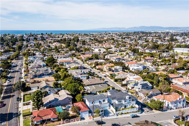 215 Peck Avenue, Manhattan Beach, California 90266, 4 Bedrooms Bedrooms, ,3 BathroomsBathrooms,Residential,Sold,Peck,SB19219211