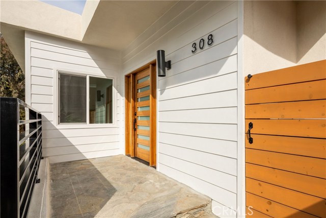 308 Francisca Avenue, Redondo Beach, California 90277, 4 Bedrooms Bedrooms, ,3 BathroomsBathrooms,Residential,Sold,Francisca,SB19268645