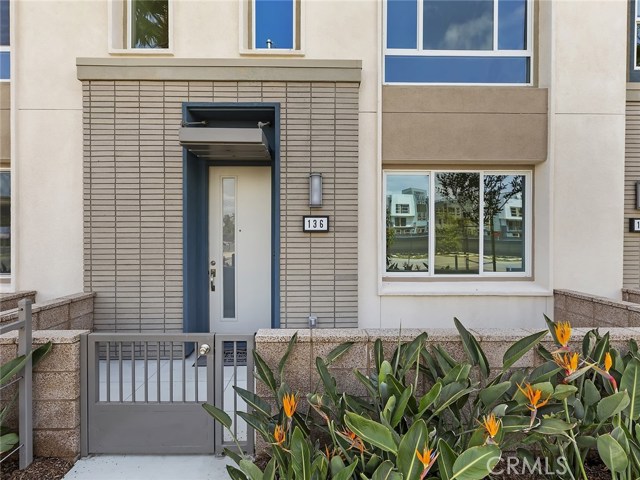 Detail Gallery Image 1 of 1 For 136 Citysquare, Irvine,  CA 92614 - 4 Beds | 3/1 Baths