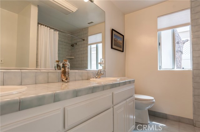 1330 21st Street, Manhattan Beach, California 90266, 4 Bedrooms Bedrooms, ,2 BathroomsBathrooms,Residential,Sold,21st,SB17175010