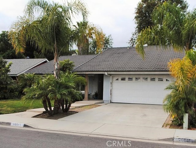 Great opportunity in Mission Viejo, 4 Bedrooms and 2 Bathrooms, Laminate wood floors in Living... Primary Photo for Listing #PW17120270
