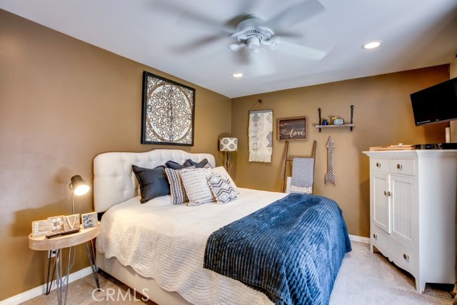 904 Knob Hill Avenue, Redondo Beach, California 90277, 4 Bedrooms Bedrooms, ,2 BathroomsBathrooms,Residential,Sold,Knob Hill,SB20157214