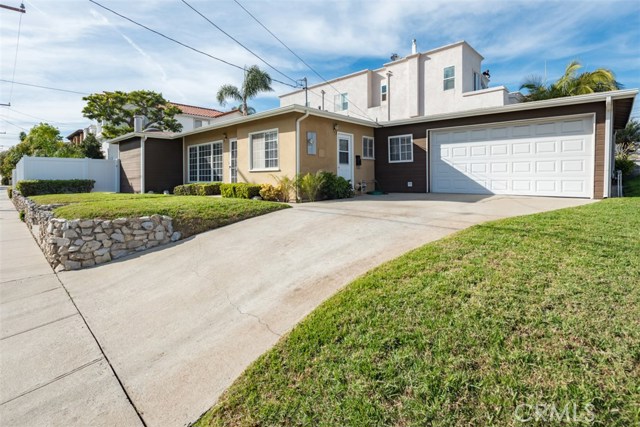 2121 Clark Lane, Redondo Beach, California 90278, 4 Bedrooms Bedrooms, ,1 BathroomBathrooms,Residential,Sold,Clark,SB18050602