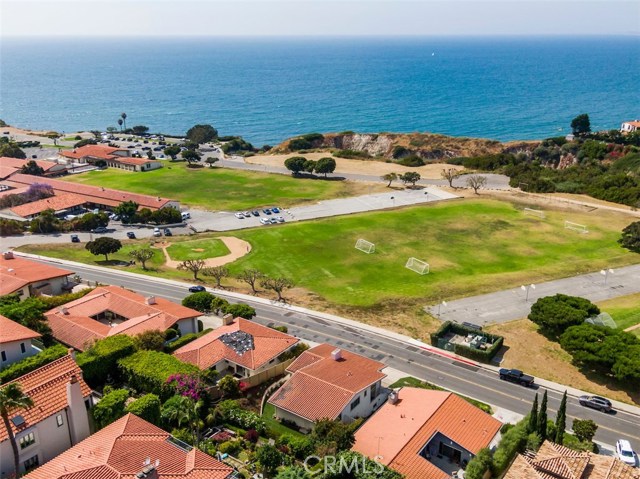 344 Via Almar, Palos Verdes Estates, California 90274, 4 Bedrooms Bedrooms, ,1 BathroomBathrooms,Residential,Sold,Via Almar,PV19153358