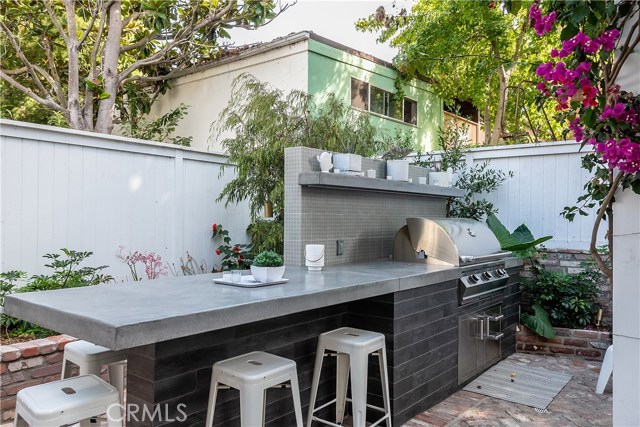724 29th Street, Manhattan Beach, California 90266, 4 Bedrooms Bedrooms, ,3 BathroomsBathrooms,Residential,Sold,29th,SB19279046