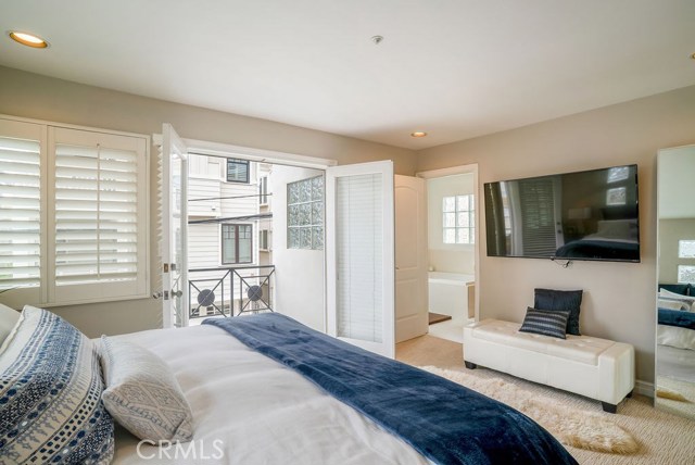 433 Marine Avenue, Manhattan Beach, California 90266, 3 Bedrooms Bedrooms, ,3 BathroomsBathrooms,Residential,Sold,Marine,SB19210558