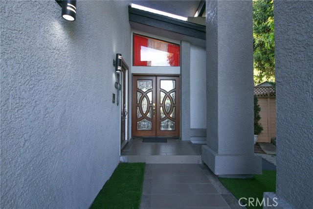 5 Bed Home for Sale in Hawthorne, California