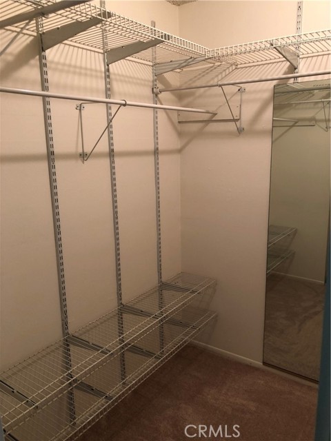 javascript:ManageMediaJS.showDetails(26);