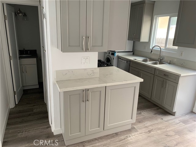 414 Broadway, Redondo Beach, California 90277, ,Residential Income,Sold,Broadway,PV19169547