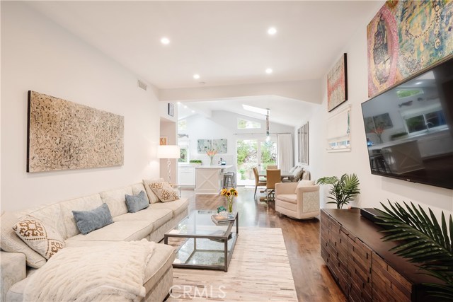 2812 Elm Avenue, Manhattan Beach, California 90266, 4 Bedrooms Bedrooms, ,4 BathroomsBathrooms,Residential,Sold,Elm,SB20183081