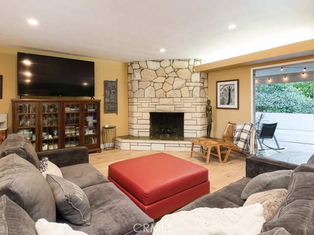 29403 Enrose Avenue, Rancho Palos Verdes, California 90275, 3 Bedrooms Bedrooms, ,2 BathroomsBathrooms,Residential,Sold,Enrose,PV20103202