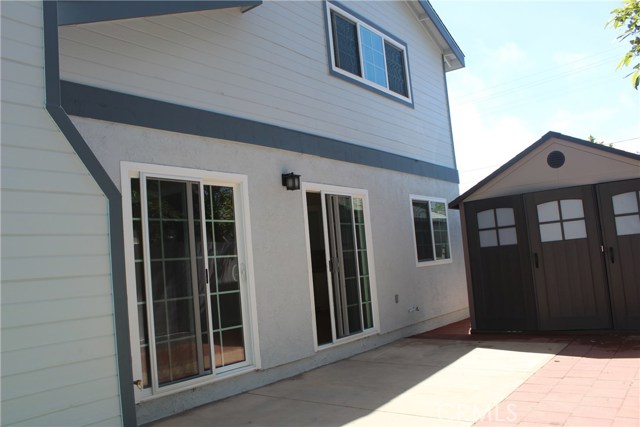 WOW! huge private enclosed back yard
